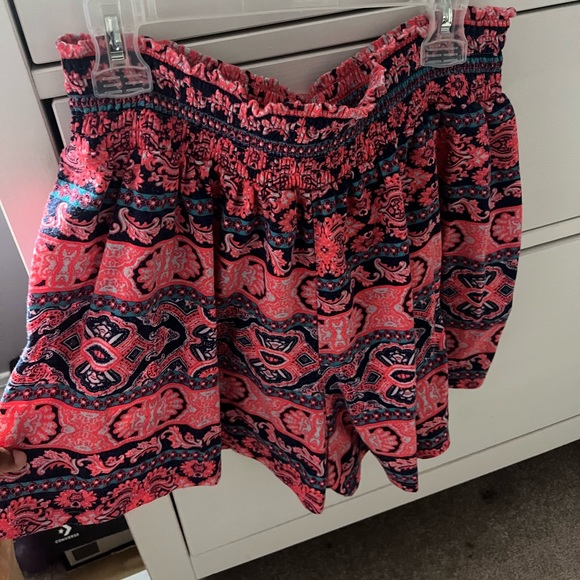 pink pattern float shorts - Picture 2 of 4